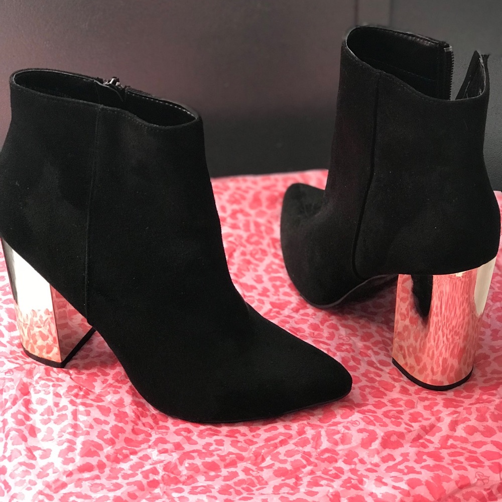 Black Shoes